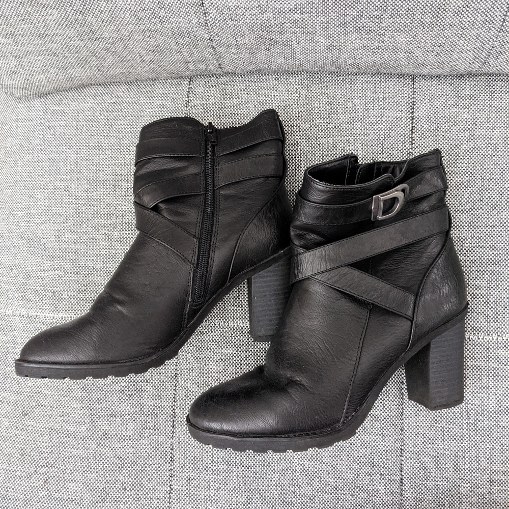Life Stride Heeled boots